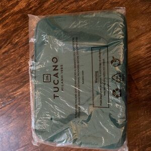 Tucano Mélange Carrying Case [Sleeve] for 14 Notebook, Ultrabook